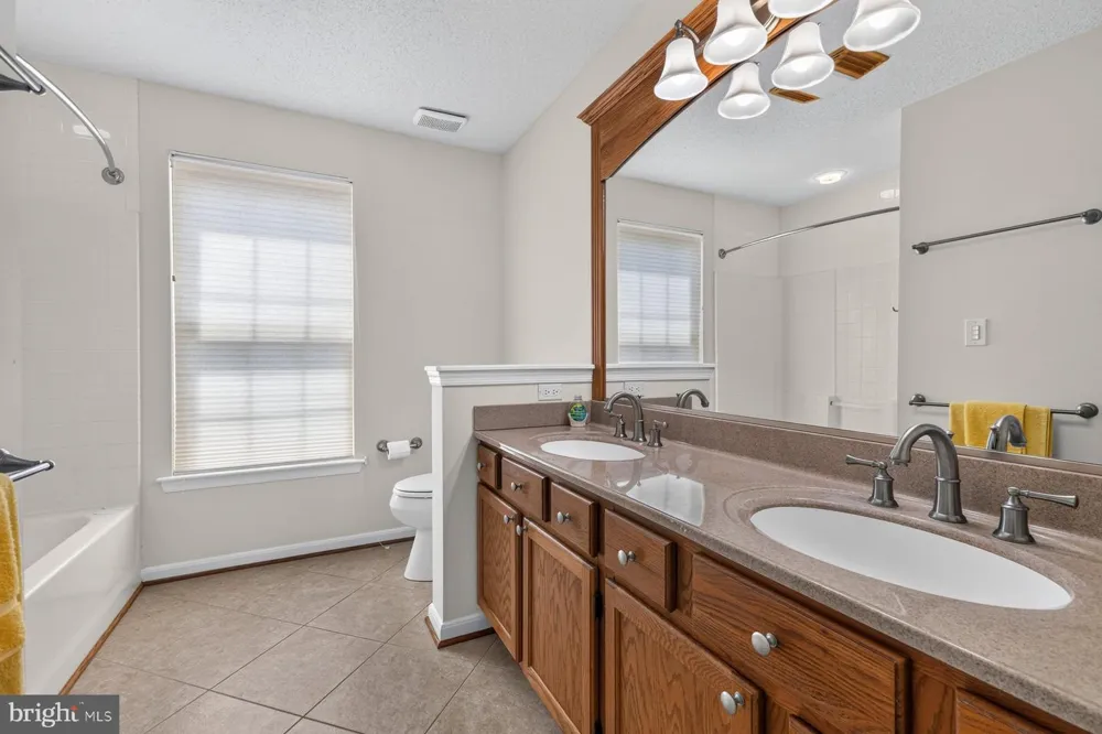 1054 NORFOLK DRIVE La Plata, MD 20646