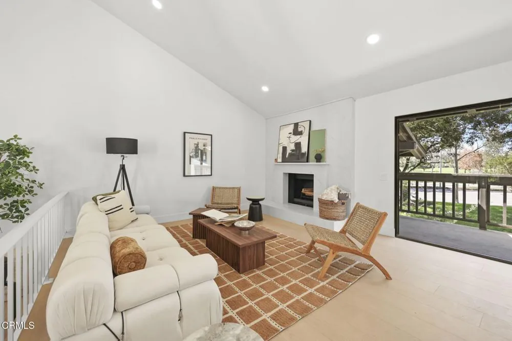 14 Montanas Sud #63 Irvine, CA 92612