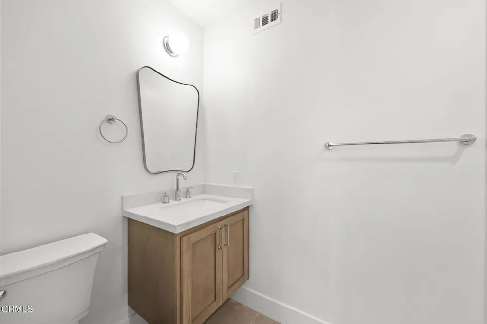 14 Montanas Sud #63 Irvine, CA 92612
