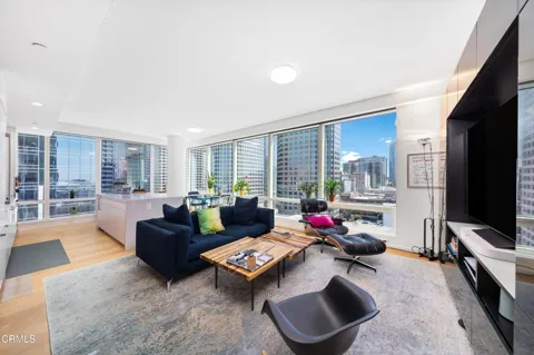 877 Francisco Street #1506