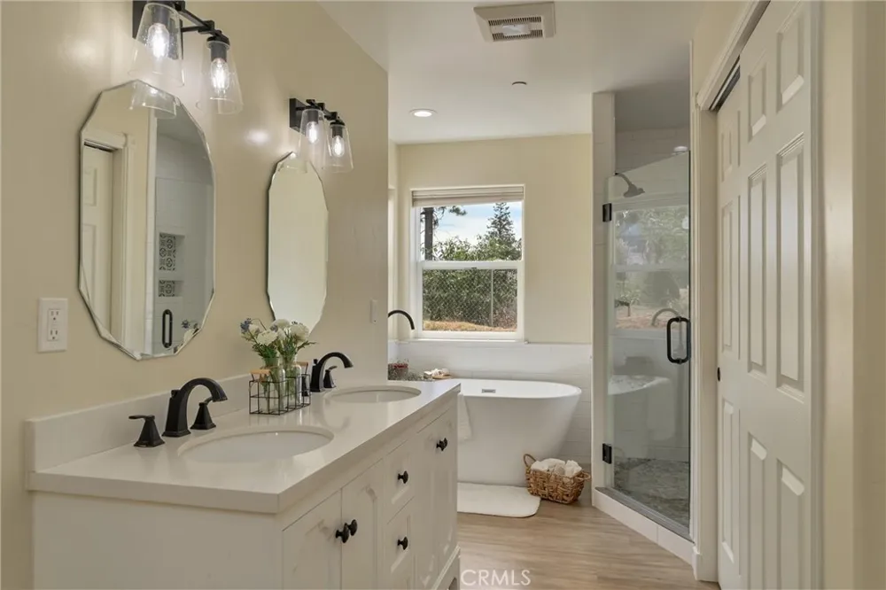 1610 Louie Lane Paradise, CA 95969