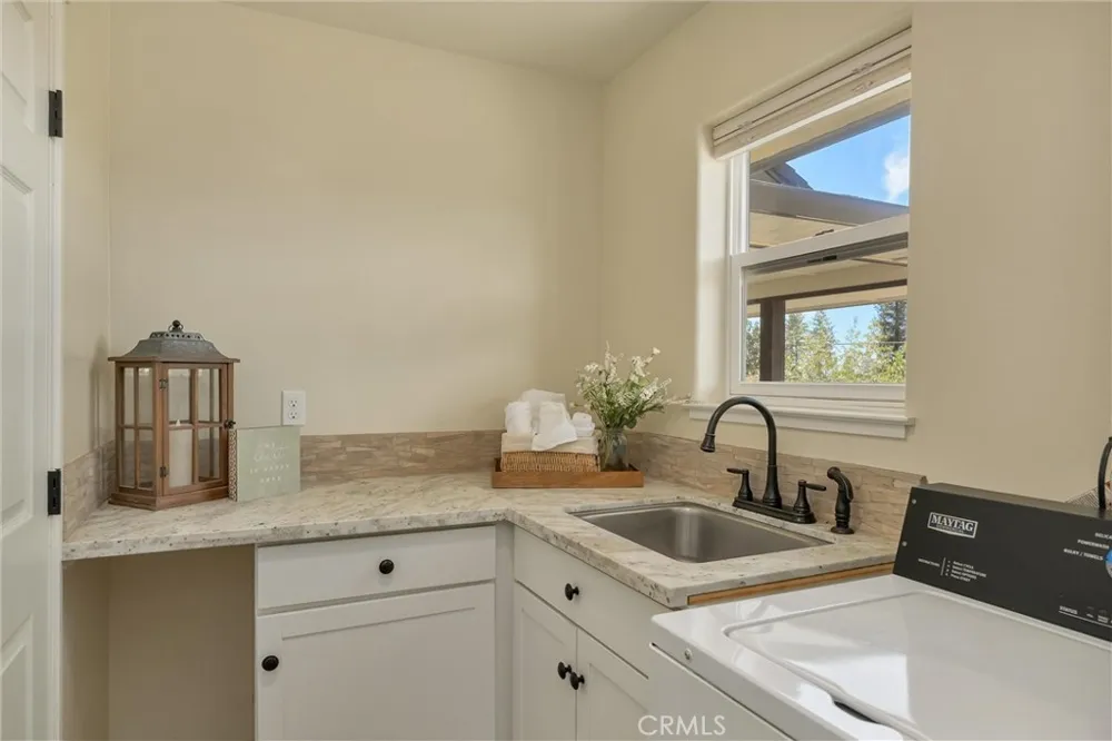 1610 Louie Lane Paradise, CA 95969