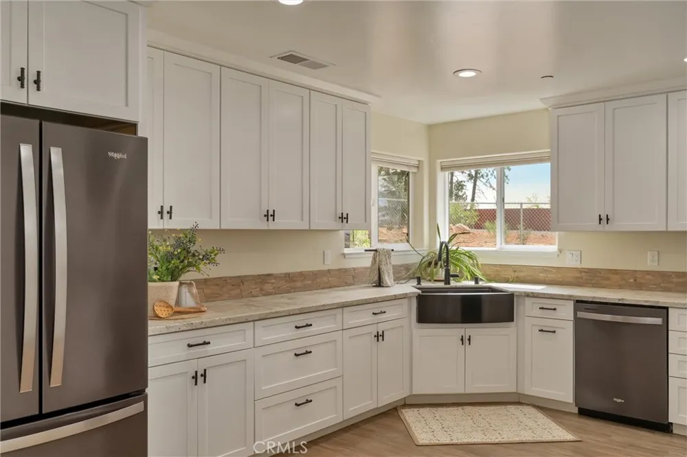 1610 Louie Lane Paradise, CA 95969