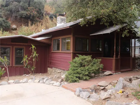 705 Brookside
