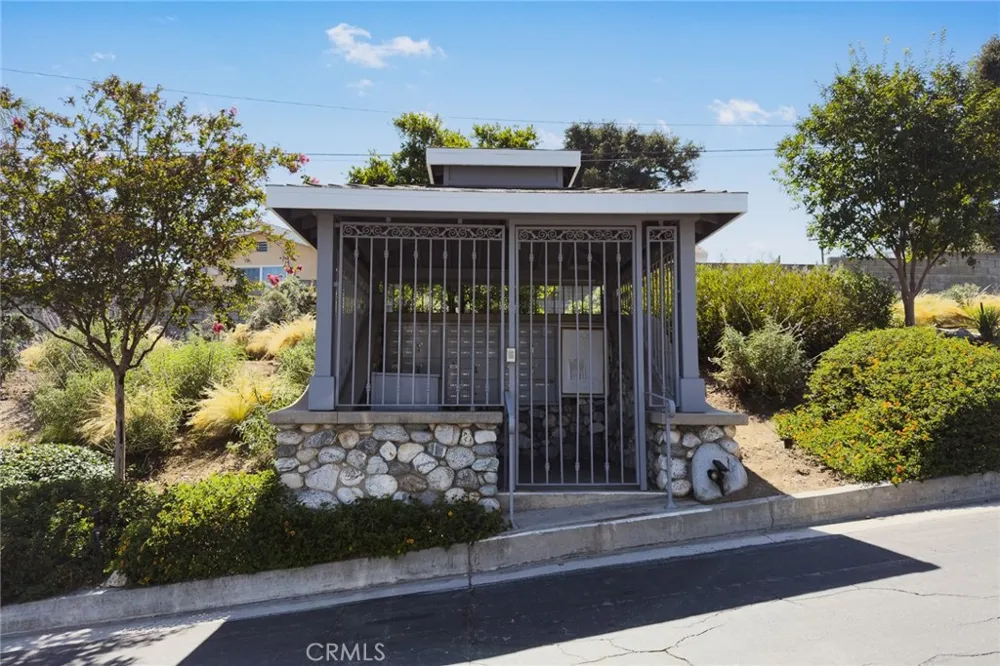 1518 Creekside Court #A Pasadena, CA 91107