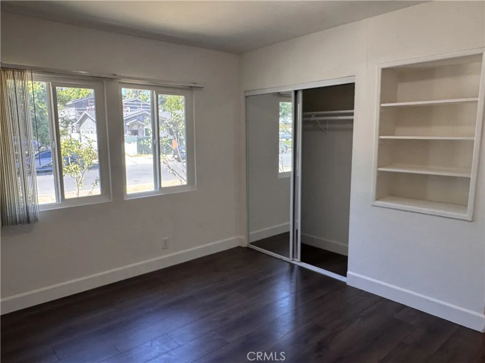 20146 Hartland Winnetka, CA 91306
