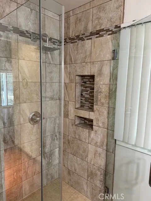 20146 Hartland Winnetka, CA 91306