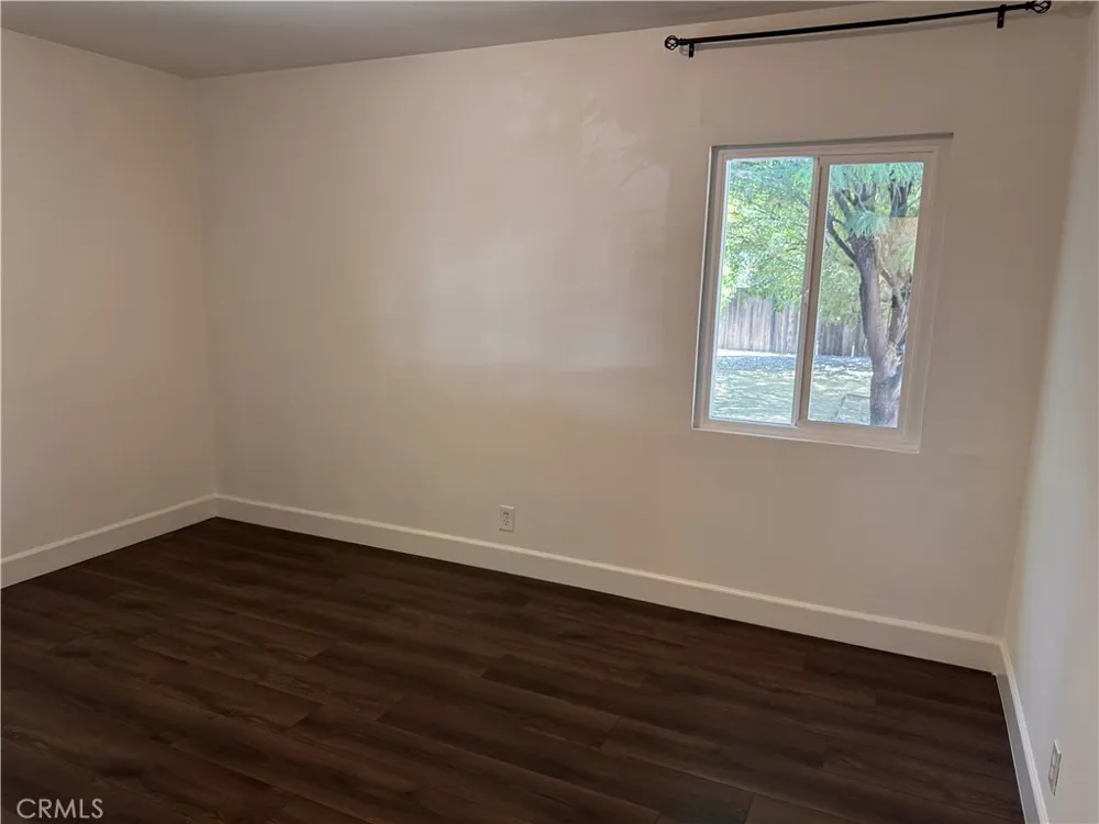 20146 Hartland Winnetka, CA 91306