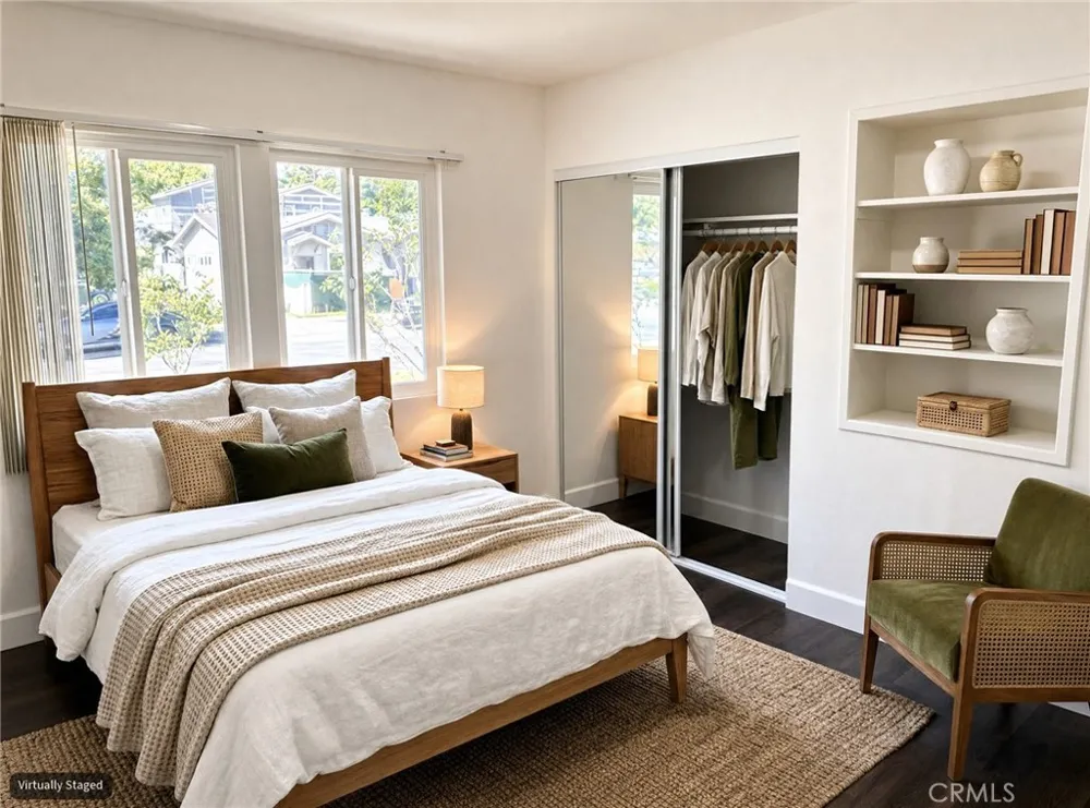 20146 Hartland Winnetka, CA 91306