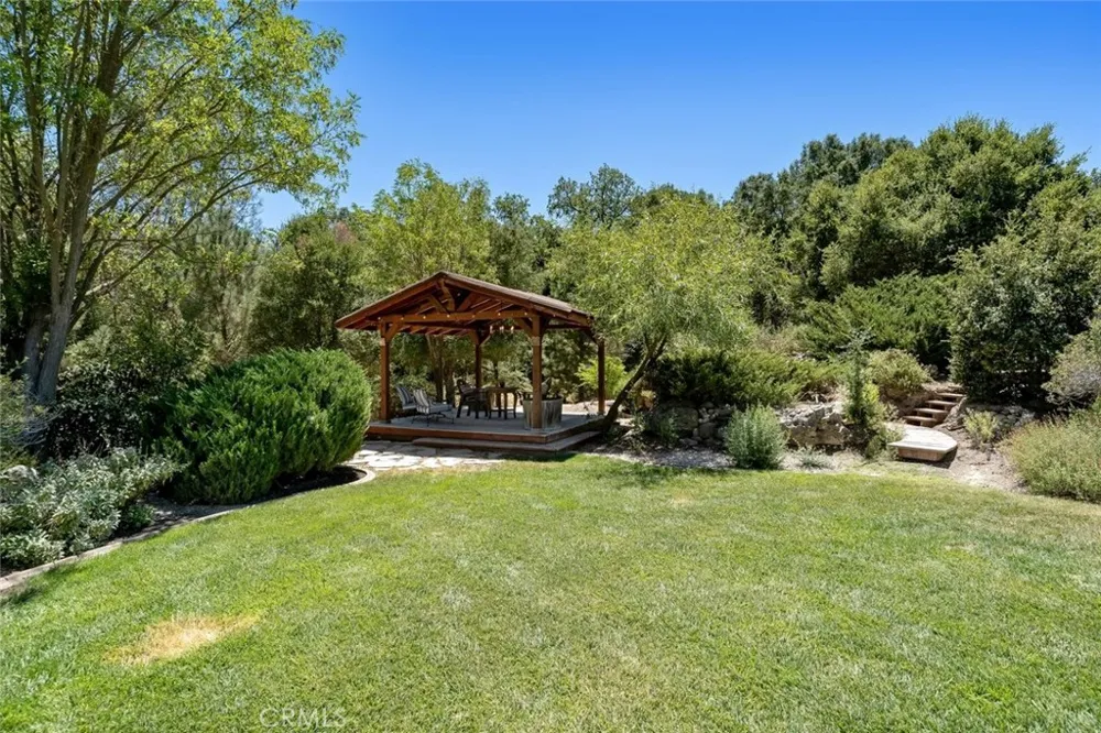 1457 Brambles Court Templeton, CA 93465