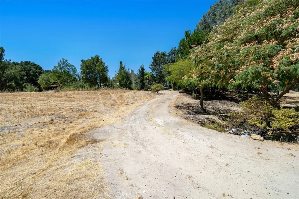 1457 Brambles Court Templeton, CA 93465