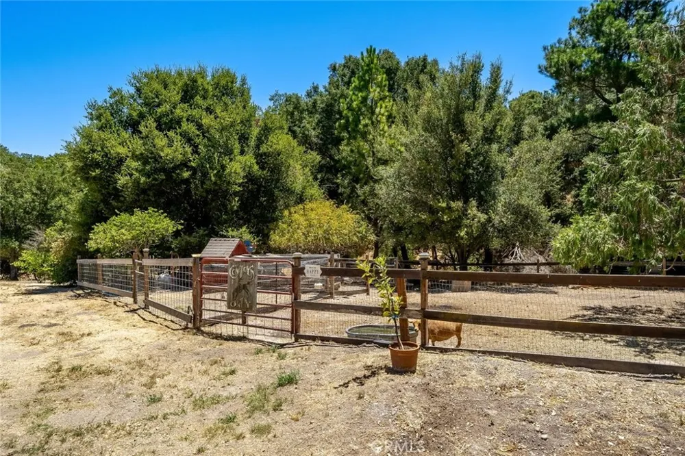 1457 Brambles Court Templeton, CA 93465