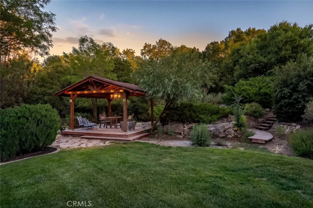 1457 Brambles Court Templeton, CA 93465