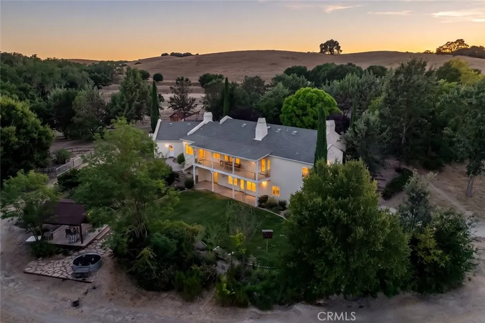 1457 Brambles Court Templeton, CA 93465