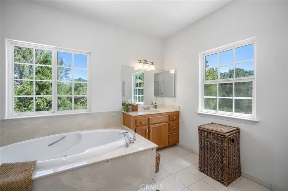 1457 Brambles Court Templeton, CA 93465