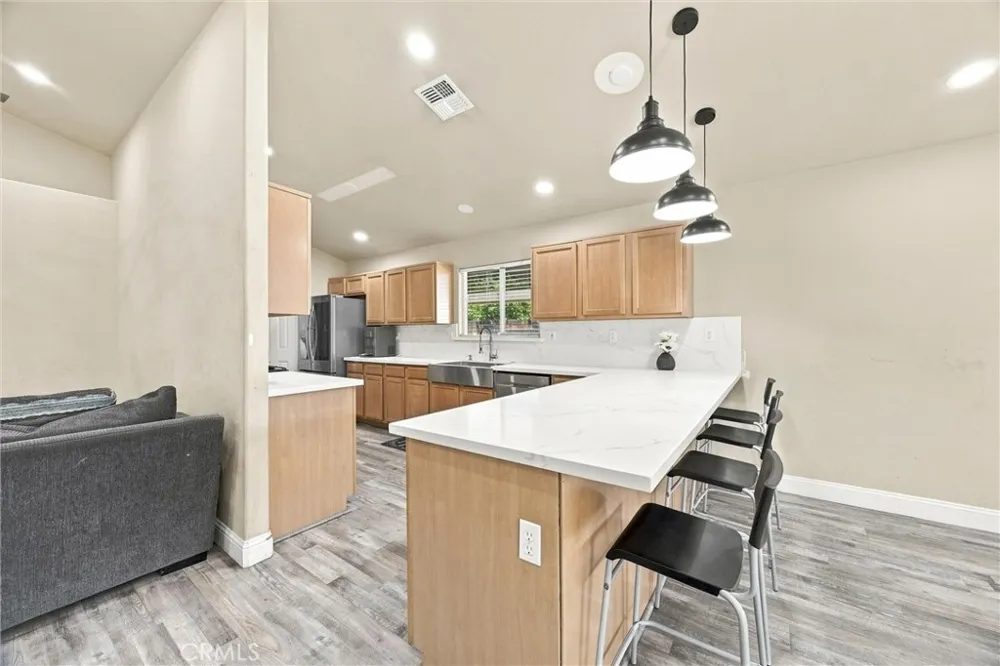 2303 Trentino Bakersfield, CA 93313