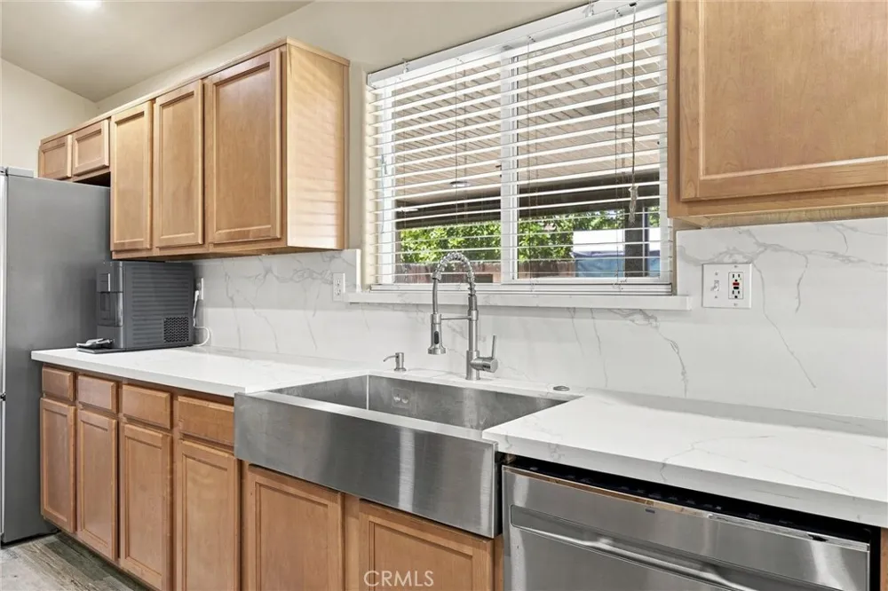 2303 Trentino Bakersfield, CA 93313