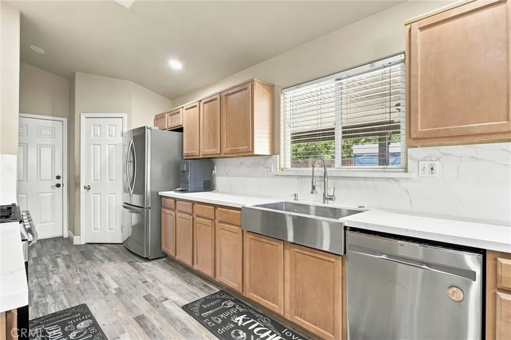 2303 Trentino Bakersfield, CA 93313