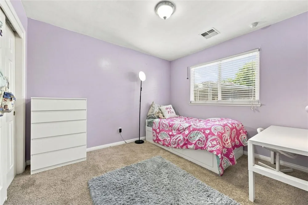 2303 Trentino Bakersfield, CA 93313