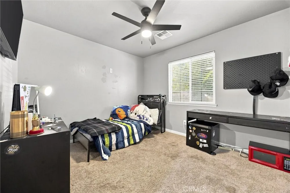 2303 Trentino Bakersfield, CA 93313