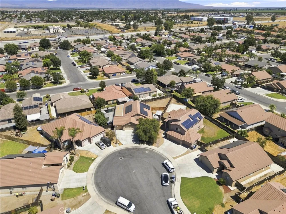 2303 Trentino Bakersfield, CA 93313