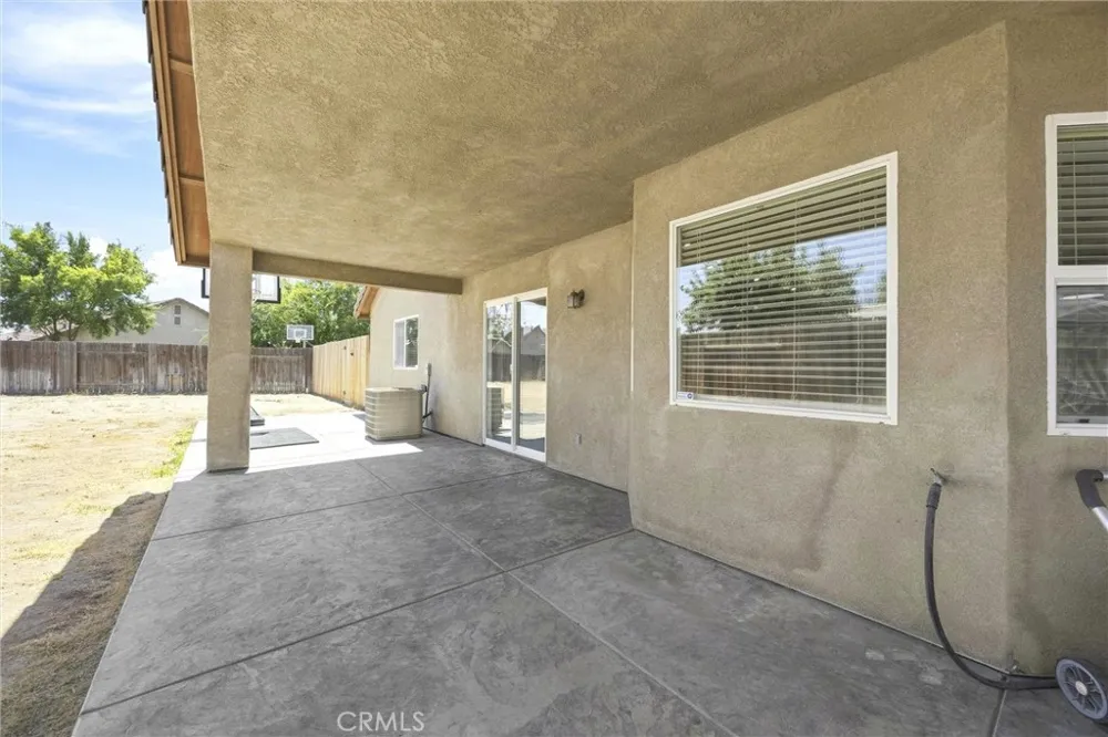 2303 Trentino Bakersfield, CA 93313