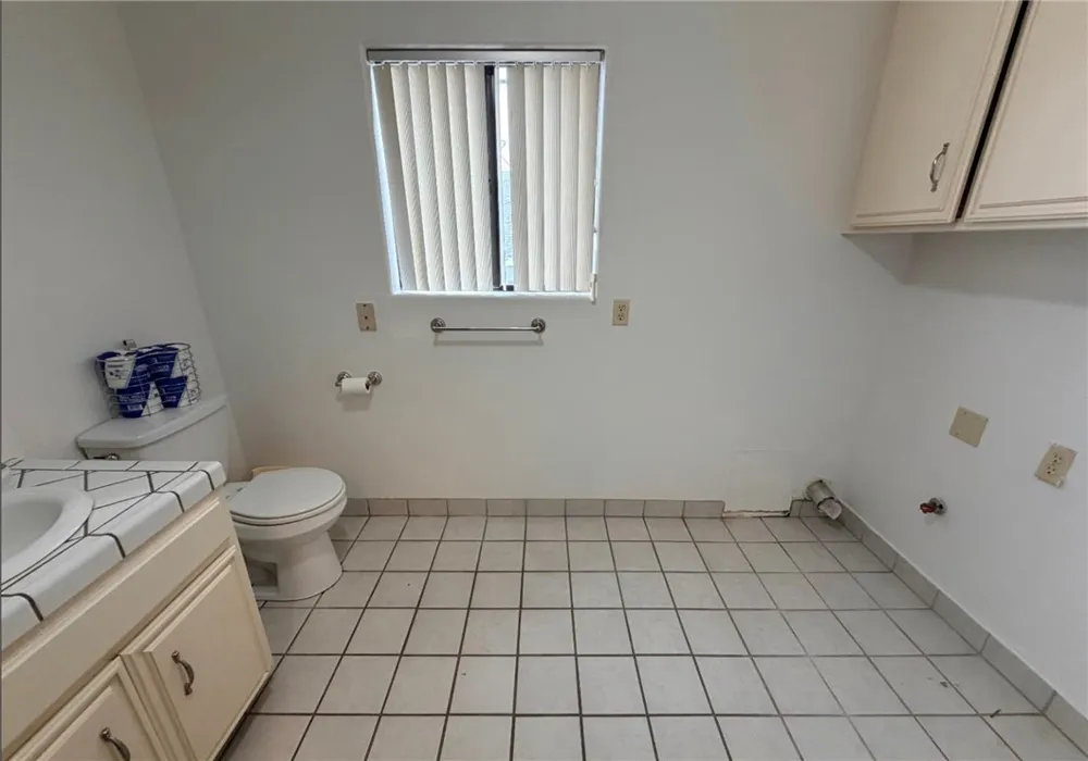 296 8th Grover Beach, CA 93433