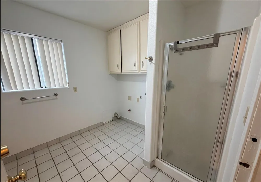 296 8th Grover Beach, CA 93433