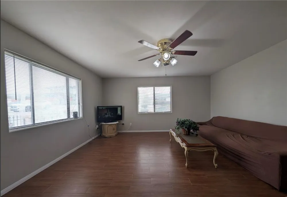 296 8th Grover Beach, CA 93433