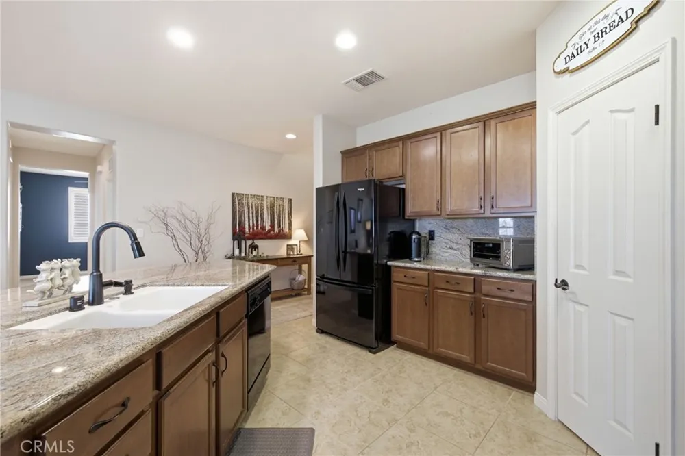 12422 Winger Street Bakersfield, CA 93312