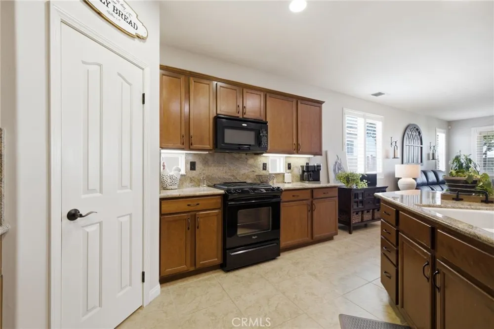 12422 Winger Street Bakersfield, CA 93312