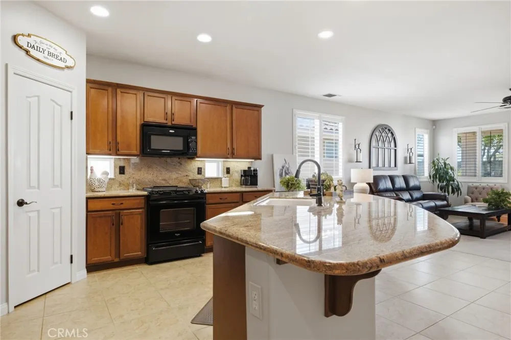12422 Winger Street Bakersfield, CA 93312