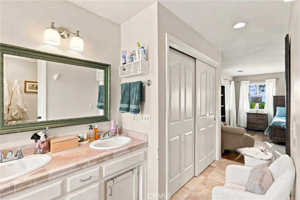 5680 High Ridge Paso Robles, CA 93446