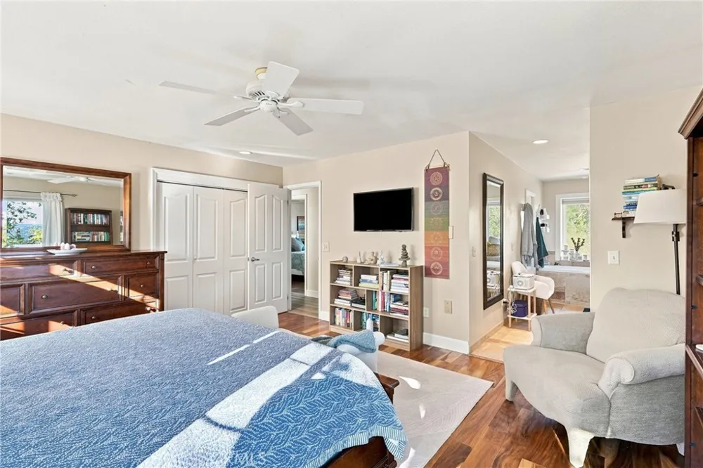 5680 High Ridge Paso Robles, CA 93446