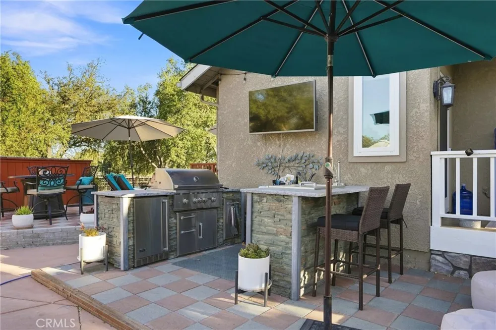 5680 High Ridge Paso Robles, CA 93446