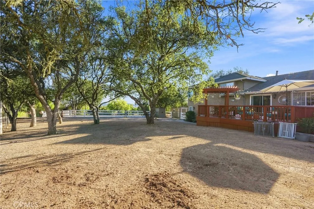5680 High Ridge Paso Robles, CA 93446