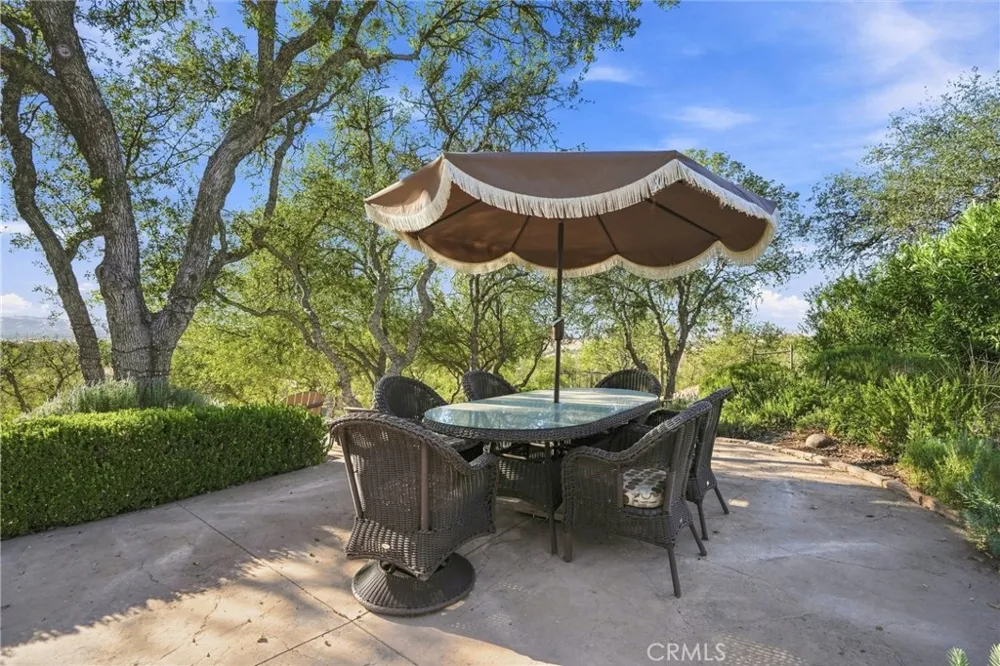 5680 High Ridge Paso Robles, CA 93446
