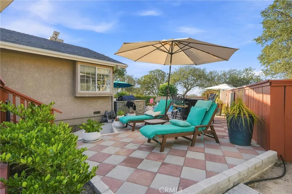 5680 High Ridge Paso Robles, CA 93446