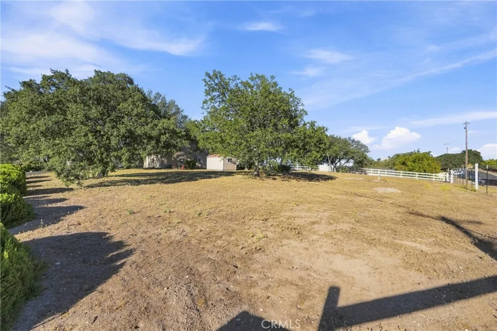 5680 High Ridge Paso Robles, CA 93446