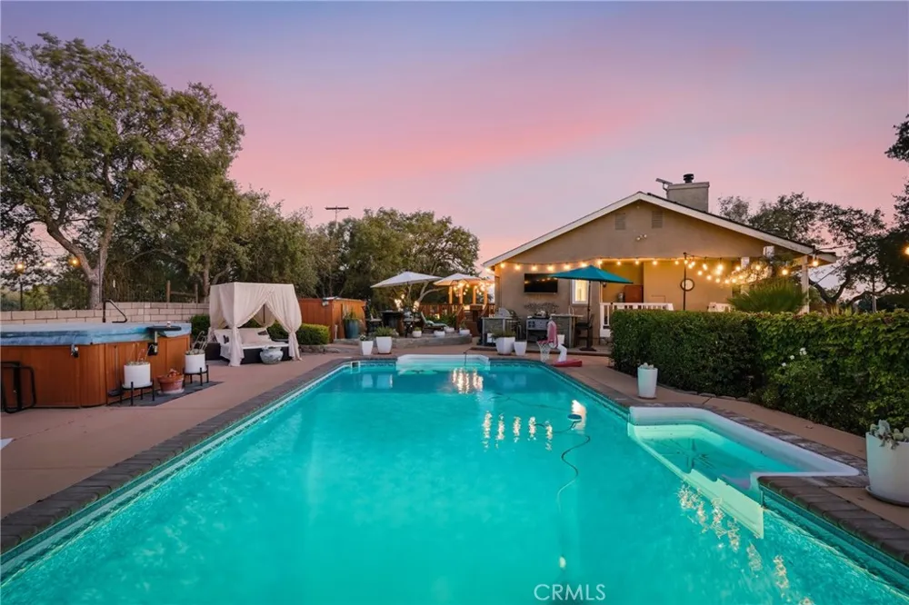 5680 High Ridge Paso Robles, CA 93446