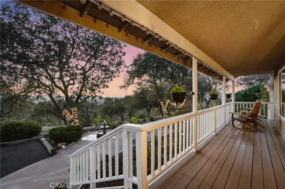 5680 High Ridge Paso Robles, CA 93446