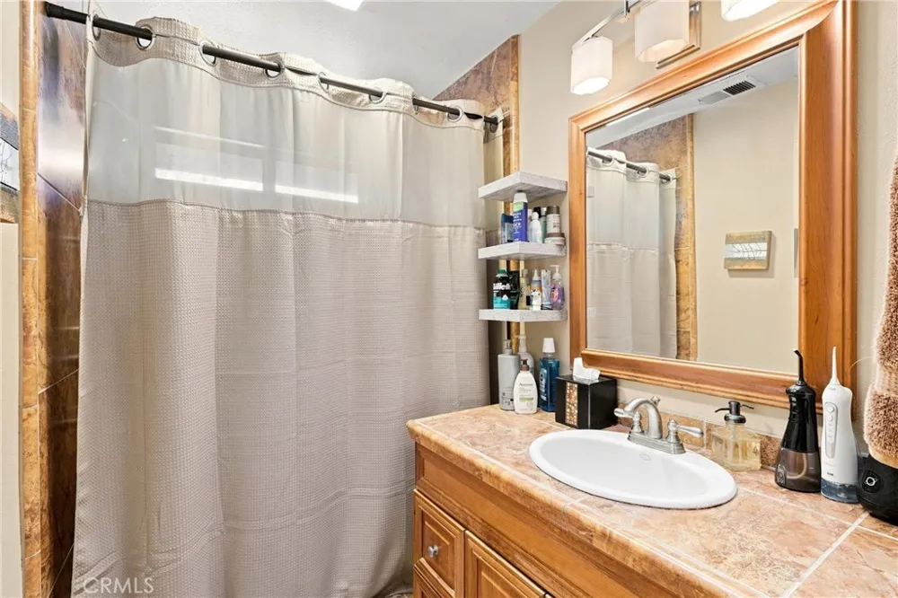 5680 High Ridge Paso Robles, CA 93446