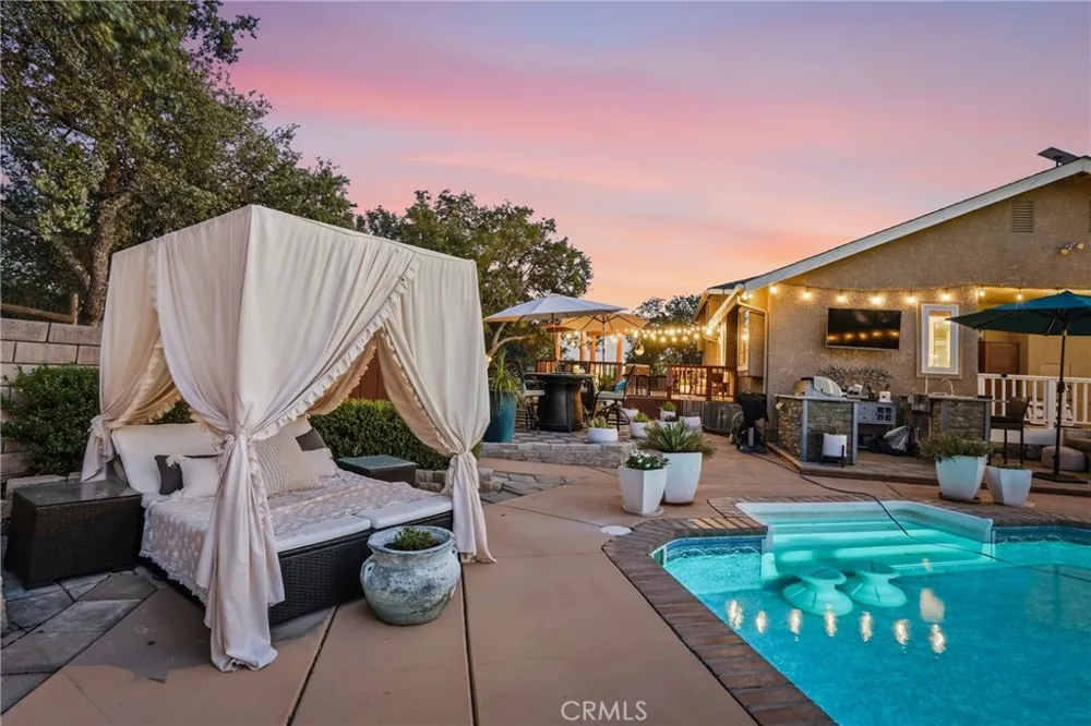 5680 High Ridge Paso Robles, CA 93446