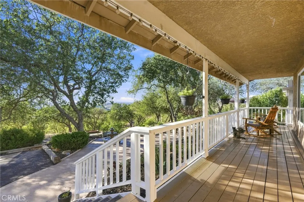 5680 High Ridge Paso Robles, CA 93446