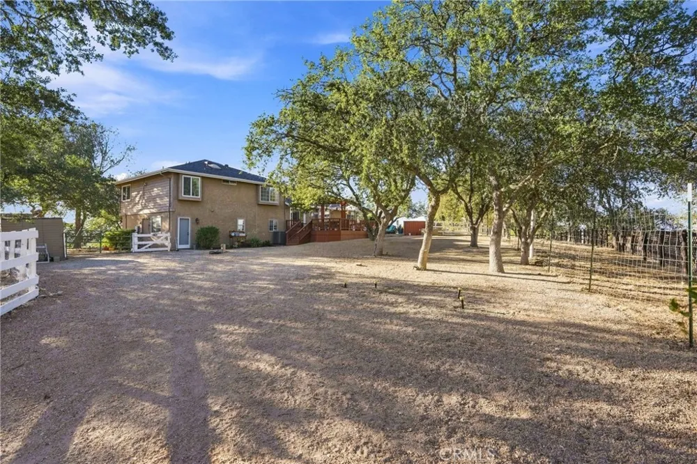 5680 High Ridge Paso Robles, CA 93446