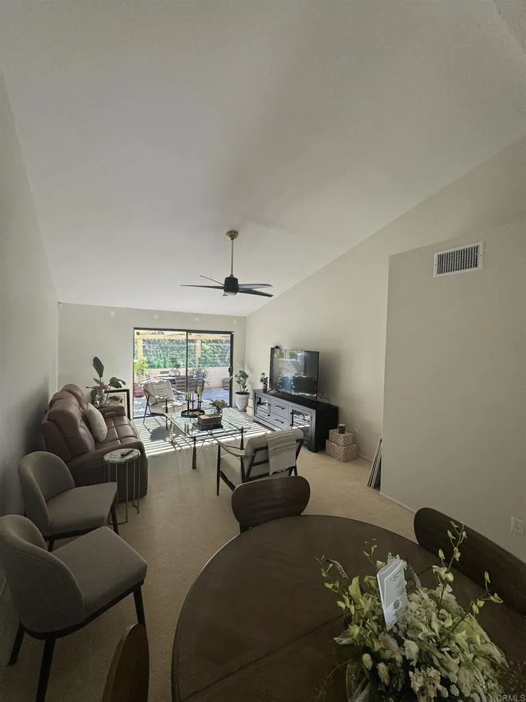 12885 Camino De La Breccia San Diego, CA 92128