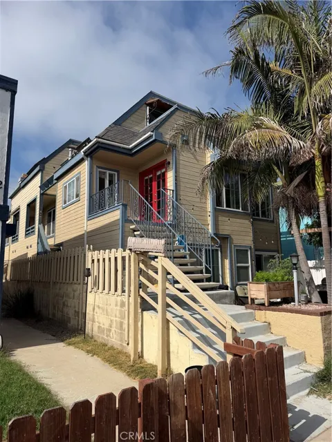 816 Isthmus Court