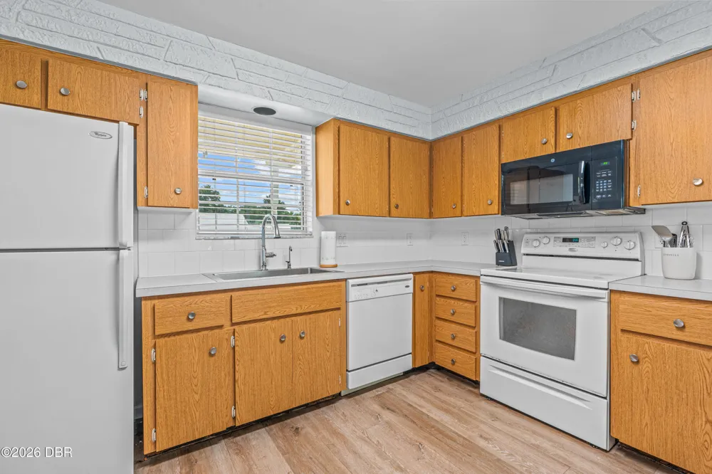 145 Hernandez Avenue Ormond Beach, FL 32174