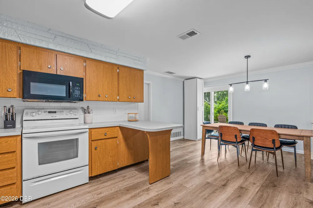 145 Hernandez Avenue Ormond Beach, FL 32174
