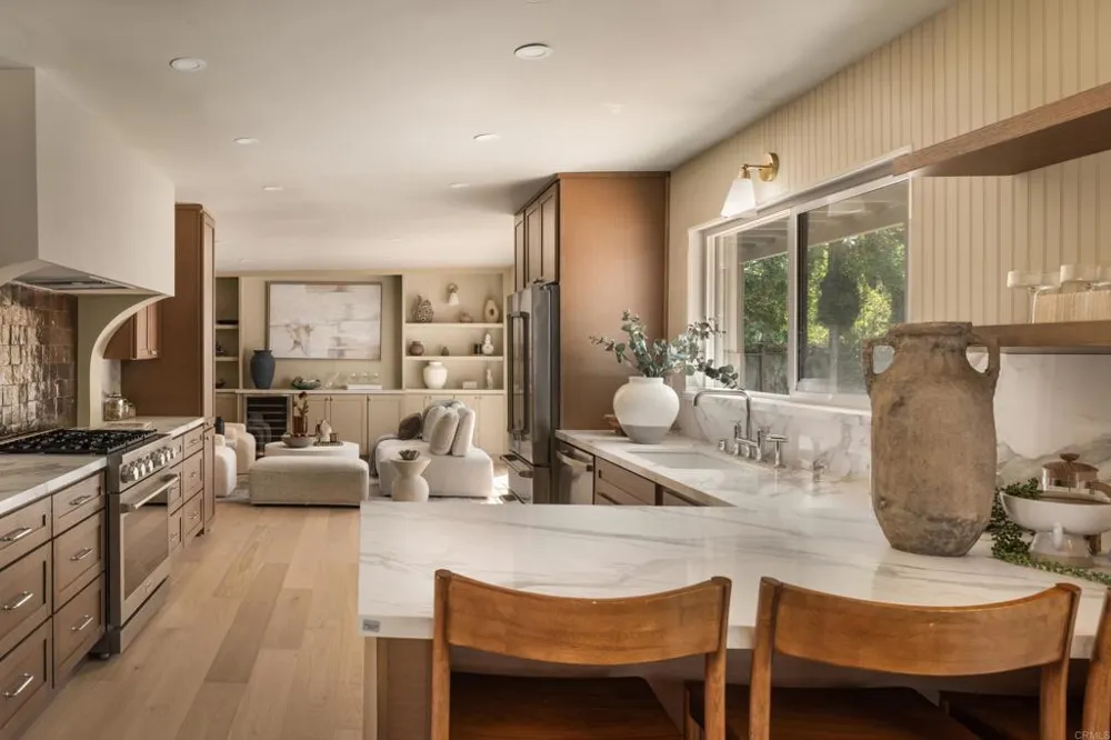 12441 La Bella Dr North Tustin, CA 92705
